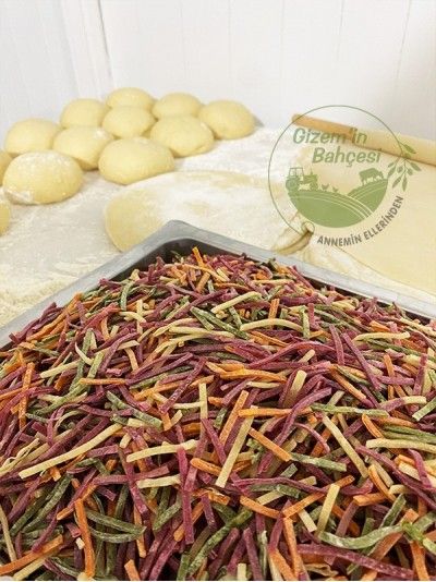 Sebzeli Erişte 3 Kg.